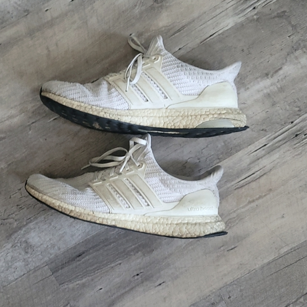 ULTRABOOST 4.0 DNA SHOES$180 Retail Size 10.5